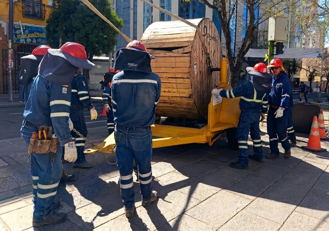 ENDE impulsa la modernización eléctrica de La Paz con obras y redes subte