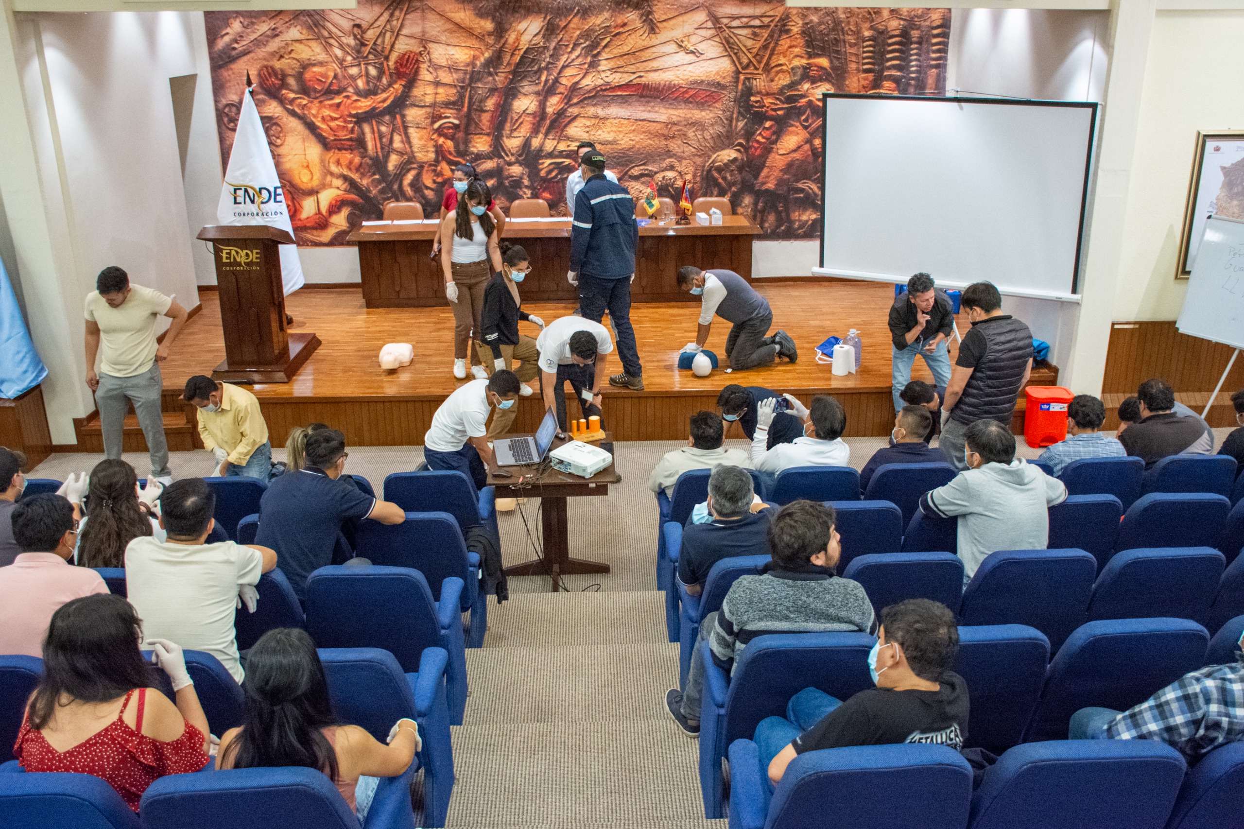 ENDE CULMINÓ EL PROGRAMA NACIONAL DE CAPACITACIÓN EN PREVENCIÓN DE ACCID