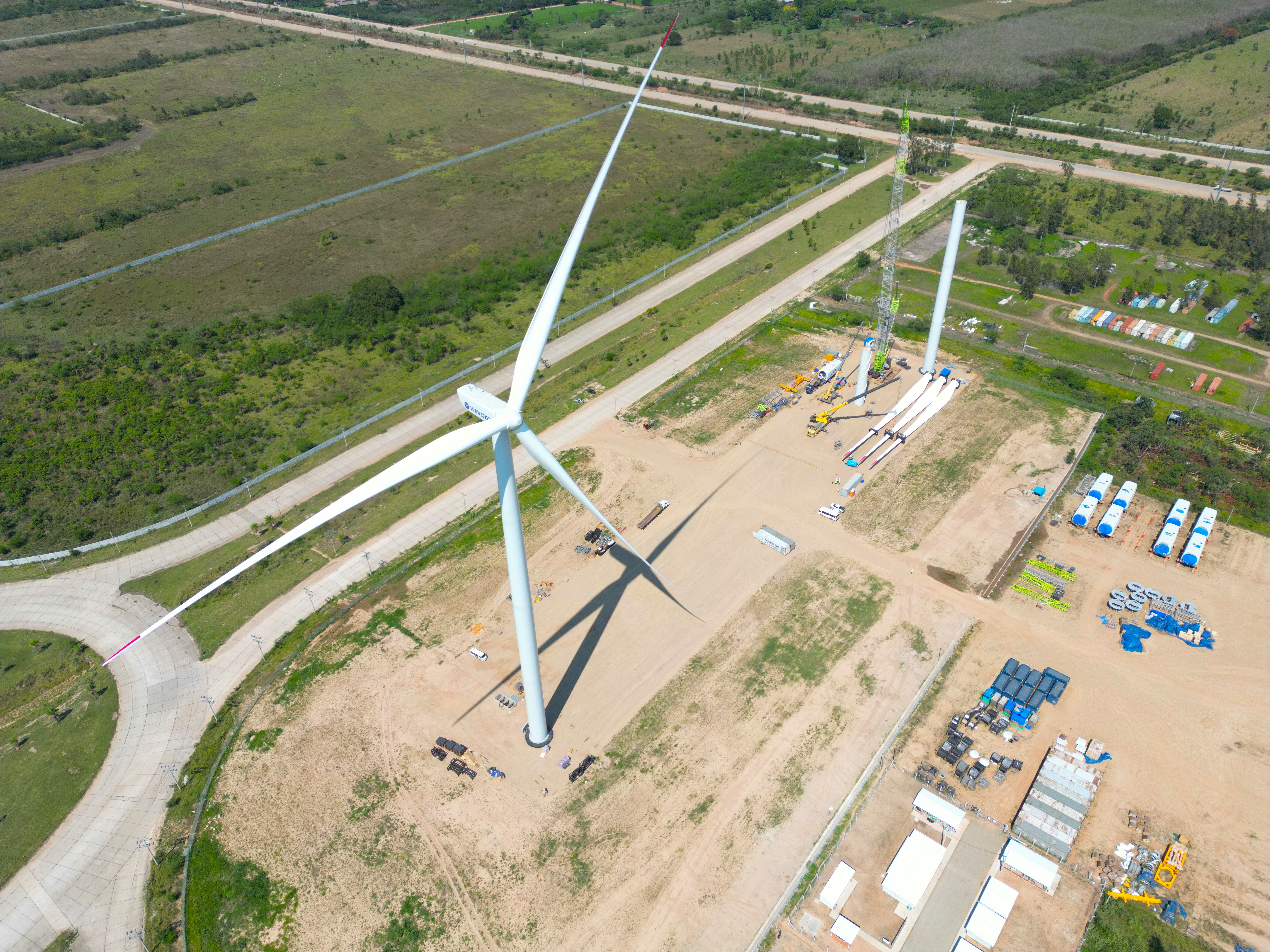 Plataformas del Parque Eólico Warnes II resisten grúas de más de 500 ton