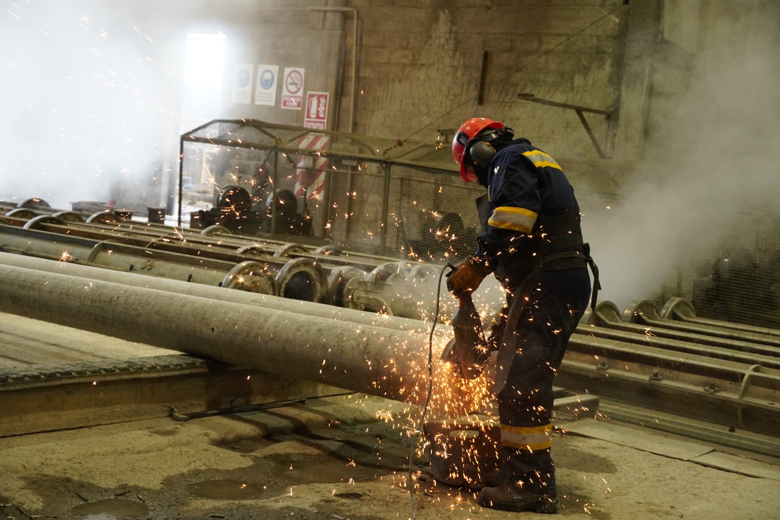 ENDE Servicios y Construcciones fabricó 9.440 postes de hormigón armado e