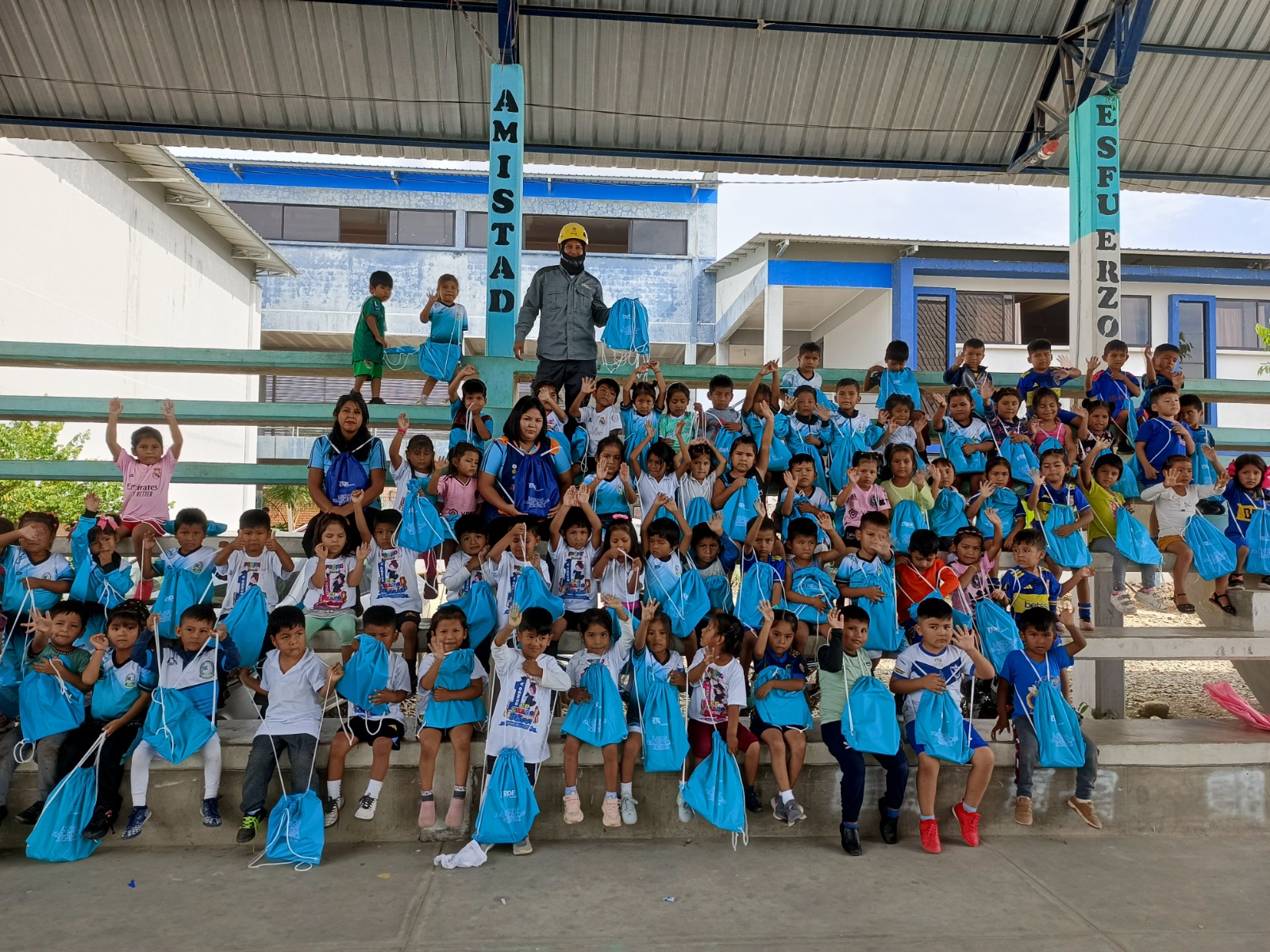 MÁS DE 8.000 ESTUDIANTES DE ZONAS RURALES REFUERZAN SU SEGURIDAD ELÉCTRIC