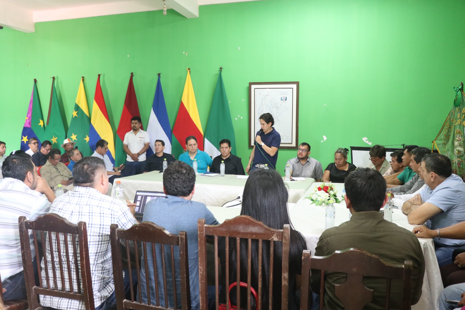 AUTORIDADES DE ENDE CONFORMAN MESAS TÉCNICAS CON INSTITUCIONES DEL BENI