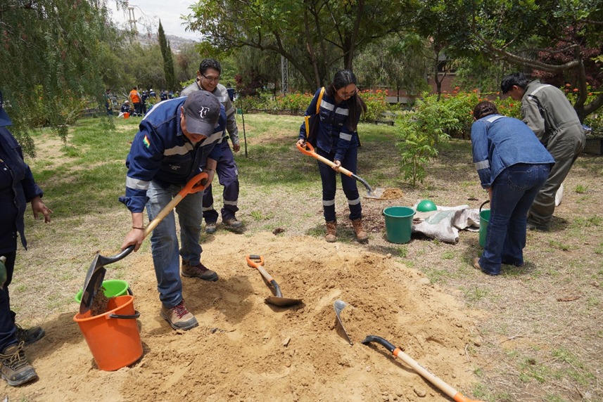 PERSONAL DE ENDE REFORESTÓ ÁREA DE LA CENTRAL TERMOELÉCTRICA VALLE HERMO