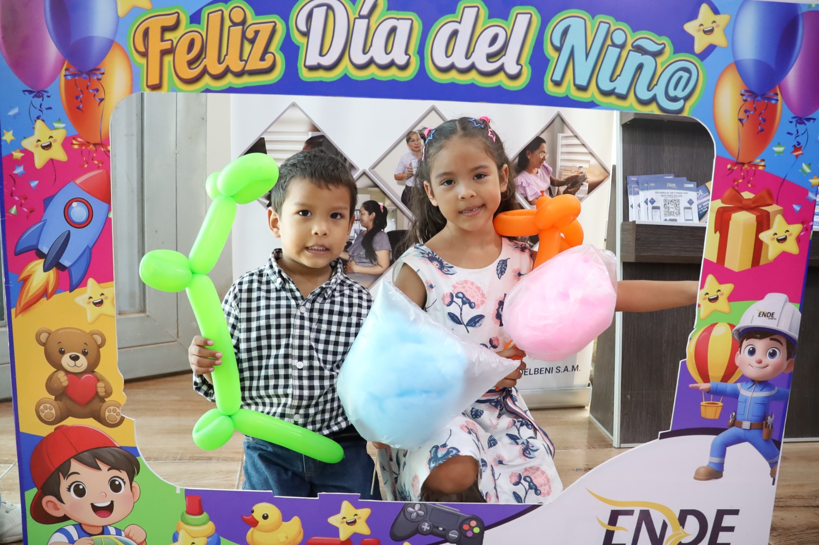 ENDE celebra la infancia: Día de la Niña y del Niño en Beni