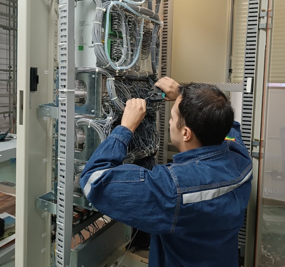 ENDE Transmisión optimiza operación digital en Valle Hermoso 230 kV para 